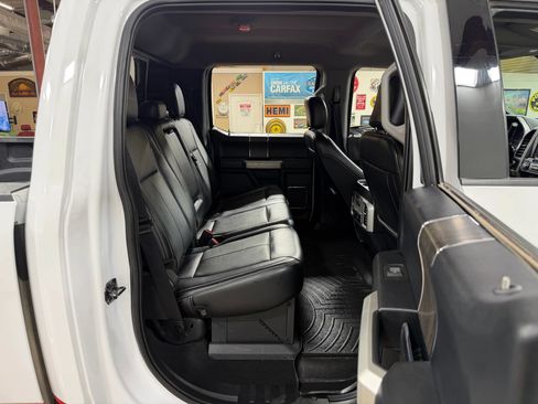Used 2021 Ford F250 Lariat w/ Lariat Value Package AWD/4WD image 18