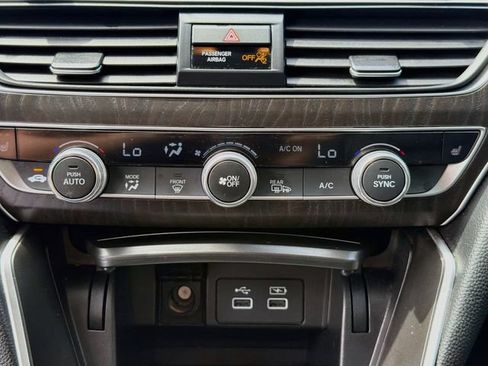 Used 2022 Honda Accord EX-L image 16