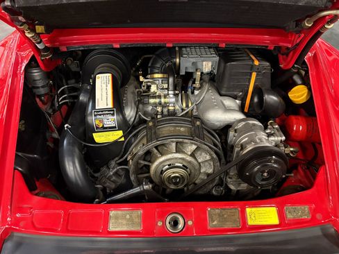 Used 1989 Porsche 911 Carrera RWD image 10