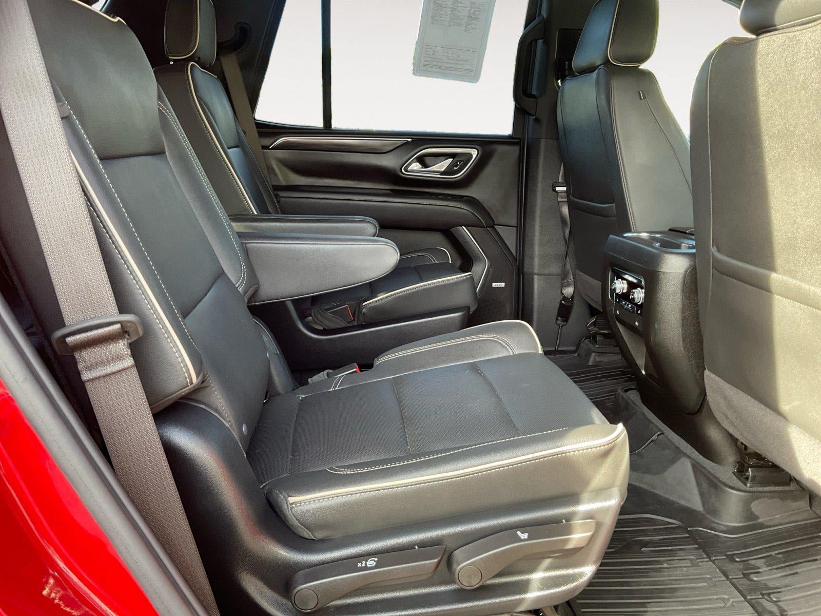 Certified 2024 GMC Yukon SLT w/ SLT Premium Package AWD/4WD image 13