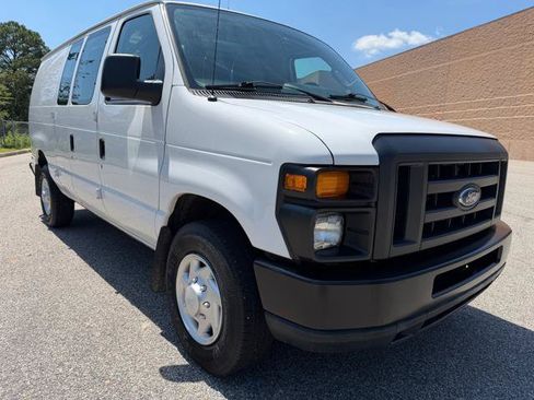 Used 2013 Ford E-250 and Econoline 250 w/ Commercial Cargo Van Pkg RWD image 3