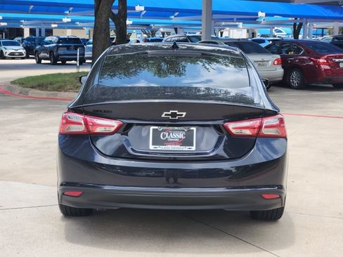 Used 2022 Chevrolet Malibu LT w/ Sport Edition FWD image 13