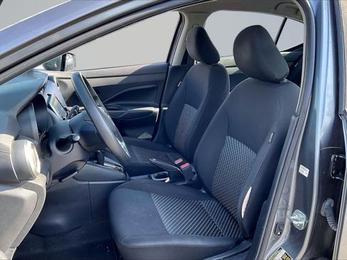 Used 2021 Nissan Versa S FWD image 25