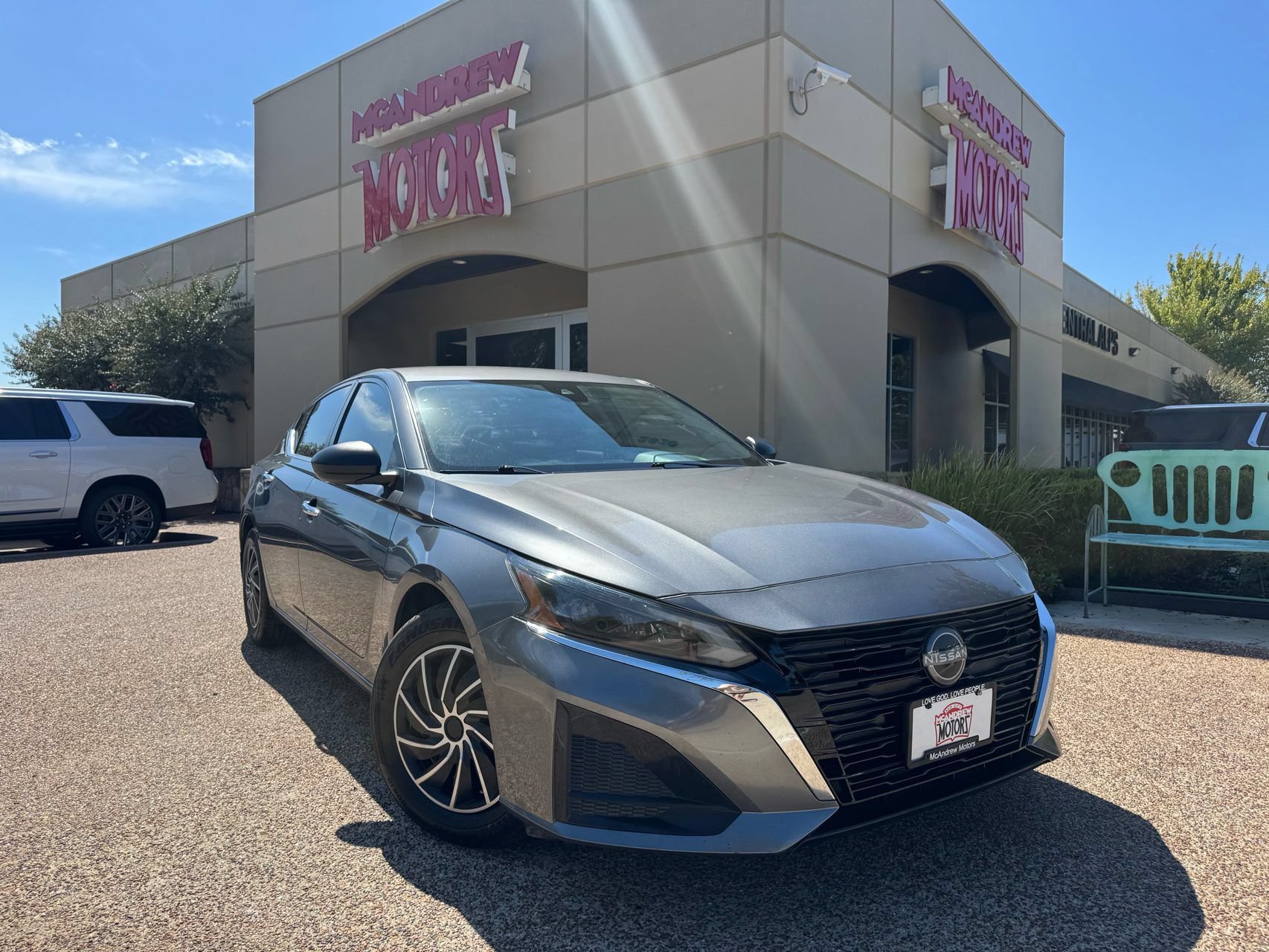 Used 2024 Nissan Altima 2.5 S FWD image 1