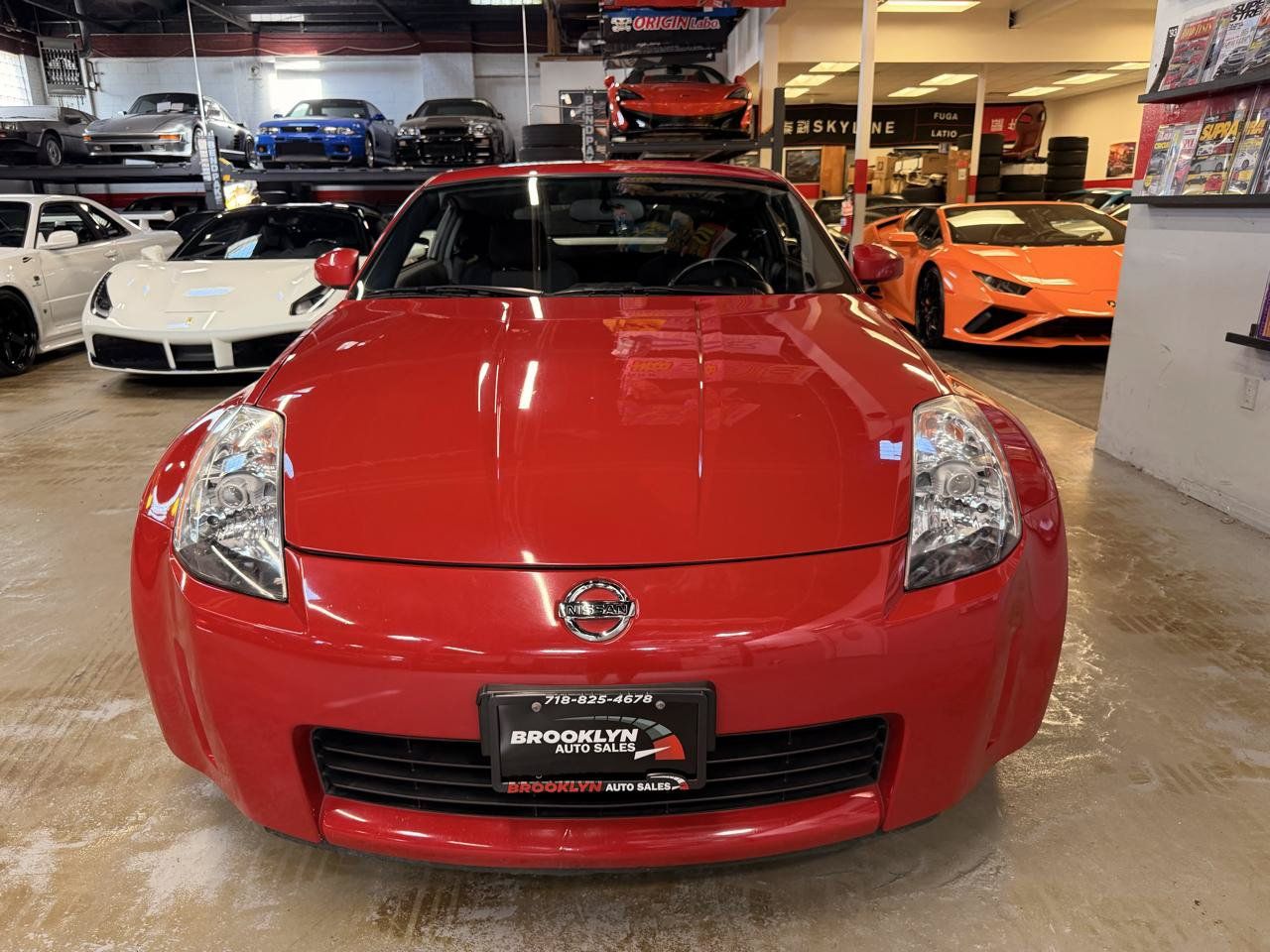 Used 2004 Nissan 350Z Enthusiast w/ Aerodynamics Pkg RWD image 2