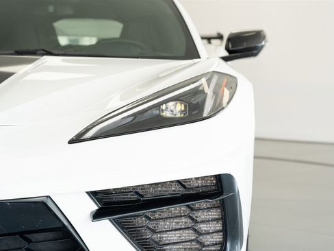 Used 2023 Chevrolet Corvette Stingray Coupe w/ 1LT image 10