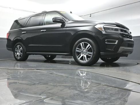 Used 2024 Ford Expedition Limited RWD image 46