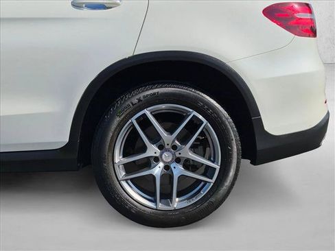 Certified 2016 Mercedes-Benz GLC 300 4MATIC image 23