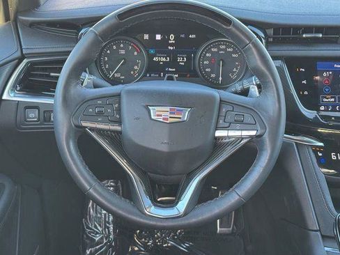 Used 2023 Cadillac XT6 Sport w/ Technology Package image 14
