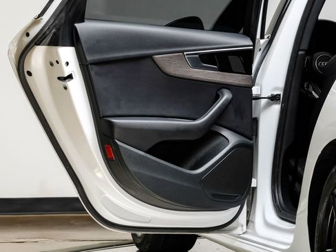 Used 2023 Audi A4 2.0T Premium w/ Convenience Package image 48