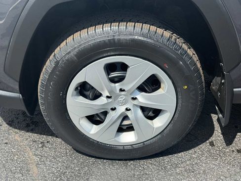 Certified 2023 Toyota RAV4 LE FWD image 10