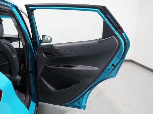 Used 2021 Chevrolet Bolt Premier w/ Infotainment Package image 58