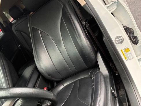 Used 2021 Lincoln Nautilus FWD image 19
