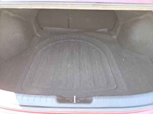 Used 2025 Hyundai Elantra SEL FWD image 25