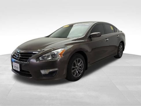 Used 2015 Nissan Altima 2.5 S w/ Special Edition Package image 1