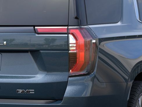 New 2026 GMC Yukon Denali Ultimate AWD/4WD image 11
