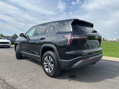 Used 2025 Chevrolet Equinox LT image 8