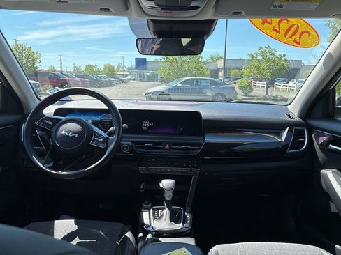 Certified 2024 Kia Seltos S AWD/4WD image 16