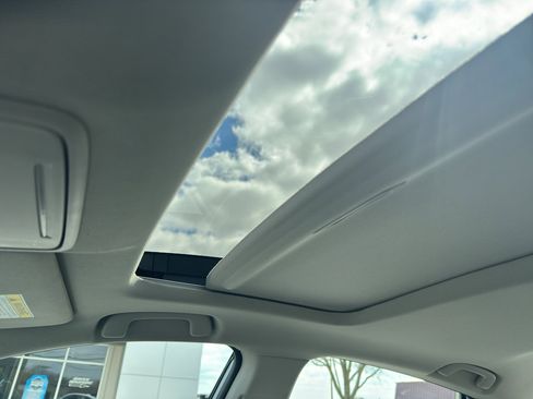 Used 2024 Honda Accord EX image 17