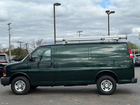 Used 2016 Chevrolet Express 2500 image 37