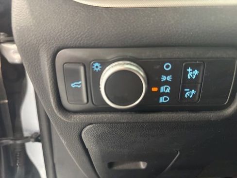 Used 2020 Ford Explorer XLT RWD image 15