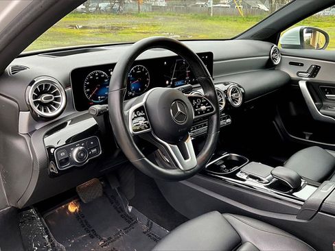 Used 2019 Mercedes-Benz A 220 4MATIC image 19