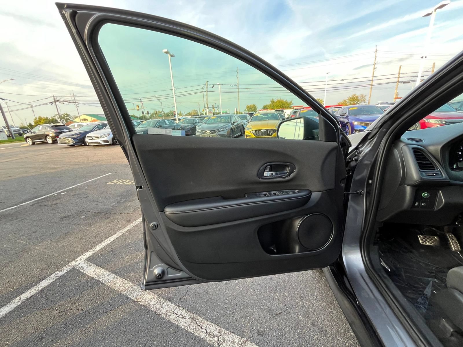Used 2021 Honda HR-V Sport image 43