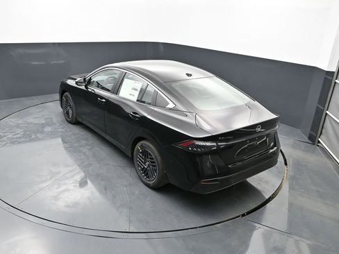 New 2026 Nissan Sentra SV w/ Floor Mat Package FWD image 23
