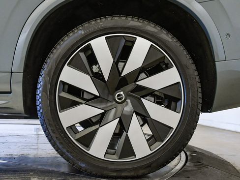 Certified 2023 Volvo XC90 T8 Ultimate w/ Protection Package Premier image 11