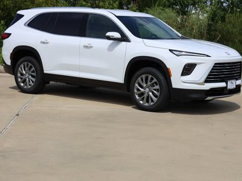 New 2026 Buick Enclave Preferred FWD image 1