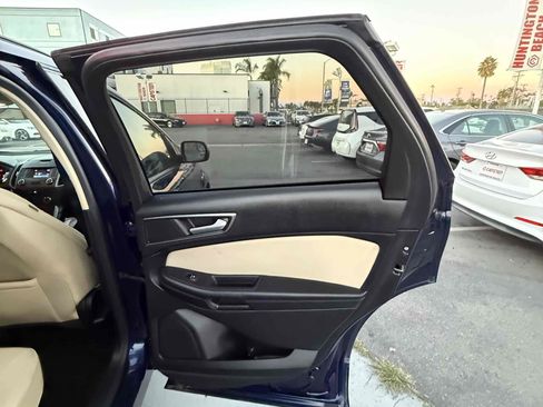 Used 2016 Ford Edge SE image 64