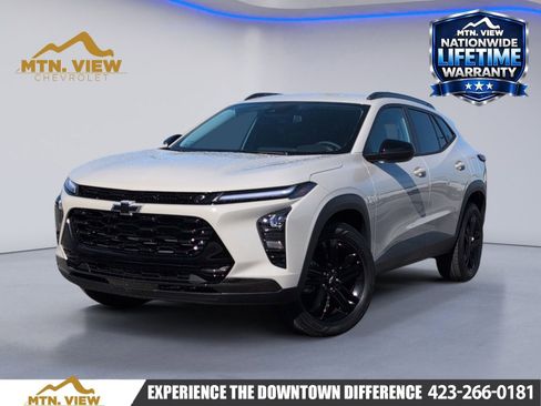 New 2026 Chevrolet Trax ACTIV w/ Driver Confidence Package FWD image 1