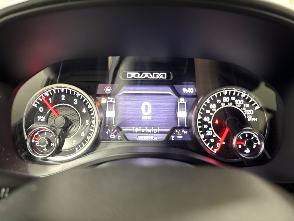 Used 2021 RAM 1500 Big Horn AWD/4WD image 12