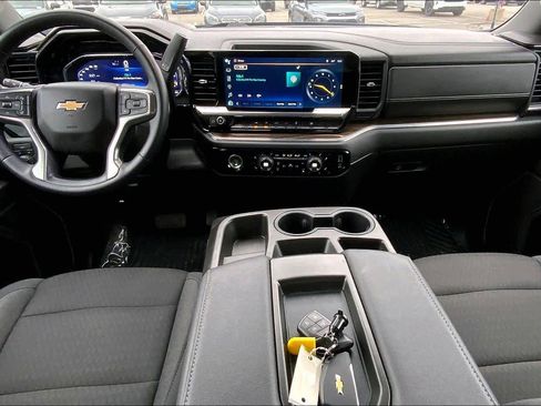 Used 2023 Chevrolet Silverado 1500 LT image 15