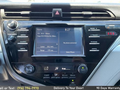Used 2018 Toyota Camry SE w/ Moonroof Package FWD image 16