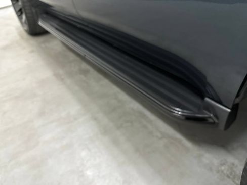 Used 2019 GMC Yukon SLT w/ Graphite Performance Edition RWD image 23