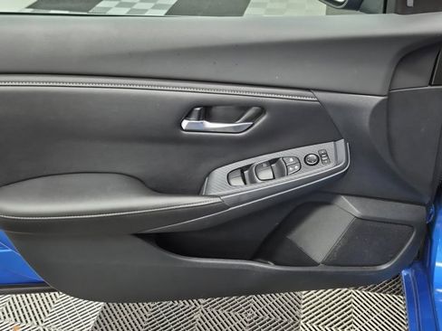 Used 2021 Nissan Sentra SV image 18