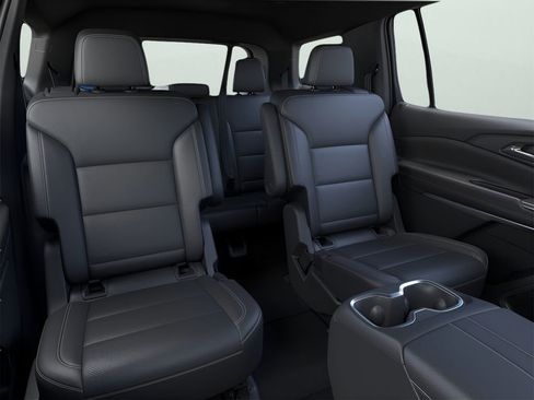 New 2026 Chevrolet Traverse LT w/ Enhanced Driving Package FWD image 17