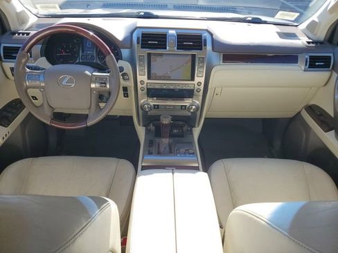 Used 2018 Lexus GX 460 image 19