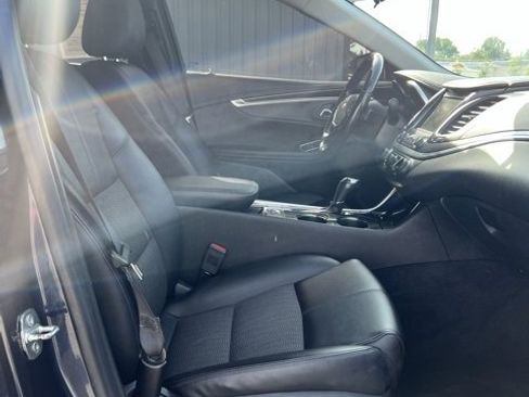 Used 2019 Chevrolet Impala LT image 29