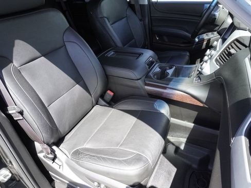 Used 2015 GMC Yukon SLT w/ Open Road Package AWD/4WD image 24
