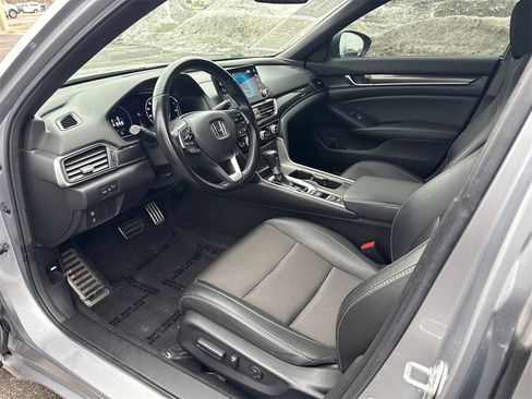 Used 2021 Honda Accord Sport image 17
