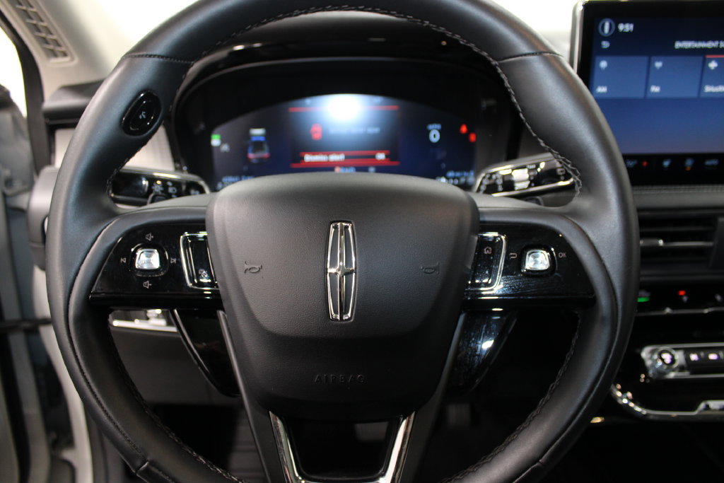 Used 2023 Lincoln Corsair AWD w/ Equipment Group 101A image 26