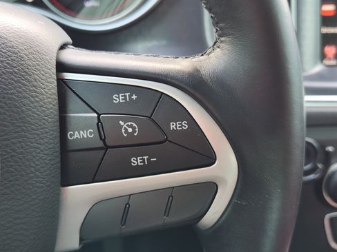 Used 2016 Dodge Charger SXT w/ Plus Group RWD image 28