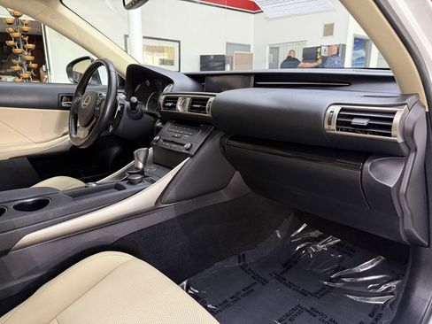 Used 2015 Lexus IS 250 AWD w/ Premium Package image 18