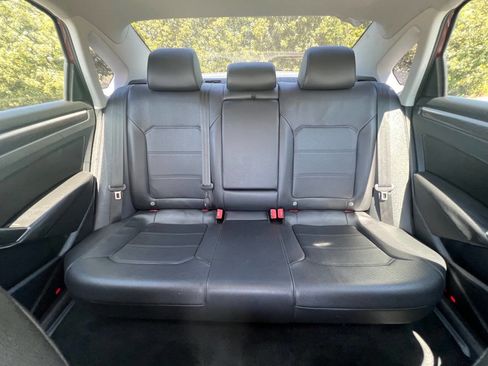 Used 2016 Volkswagen Passat 1.8T SE FWD image 28