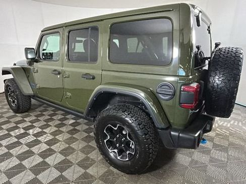 Used 2023 Jeep Wrangler Unlimited Rubicon 4xe w/ Cold Weather Group AWD/4WD image 5