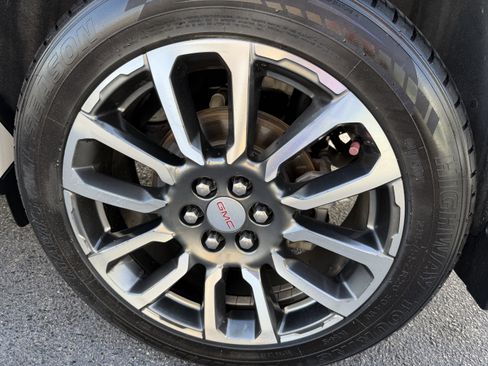 Used 2020 GMC Acadia Denali w/ Trailering Package image 34