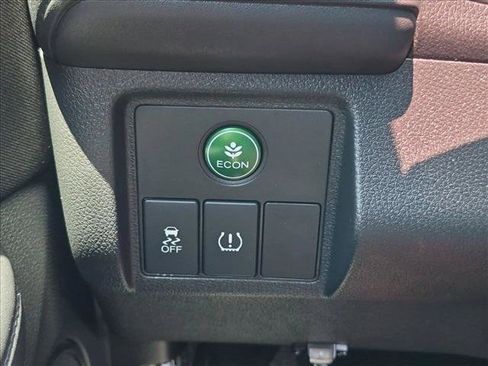 Used 2016 Honda HR-V LX image 17