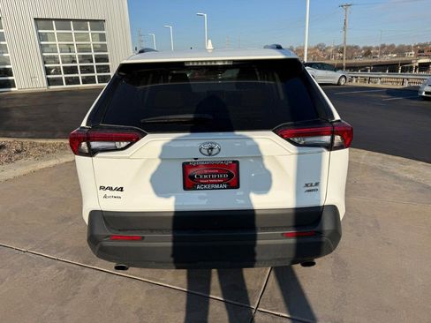 Used 2023 Toyota RAV4 XLE w/ Convenience Package image 10